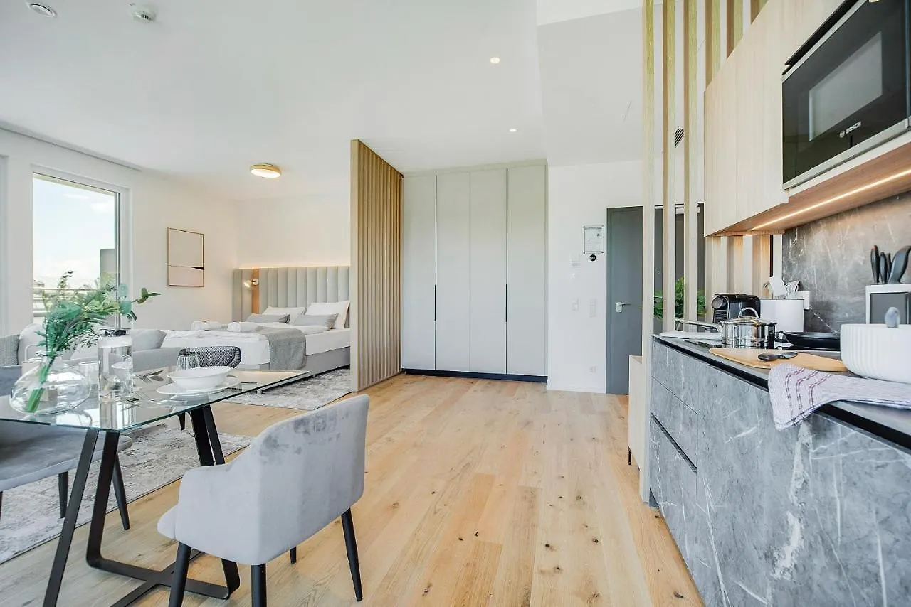 Bright: Rosenheim Aicherpark Aparthotel