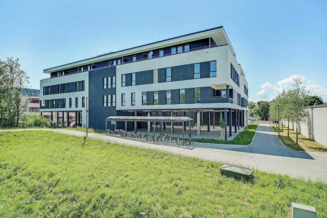 Aparthotel Bright: Rosenheim Aicherpark