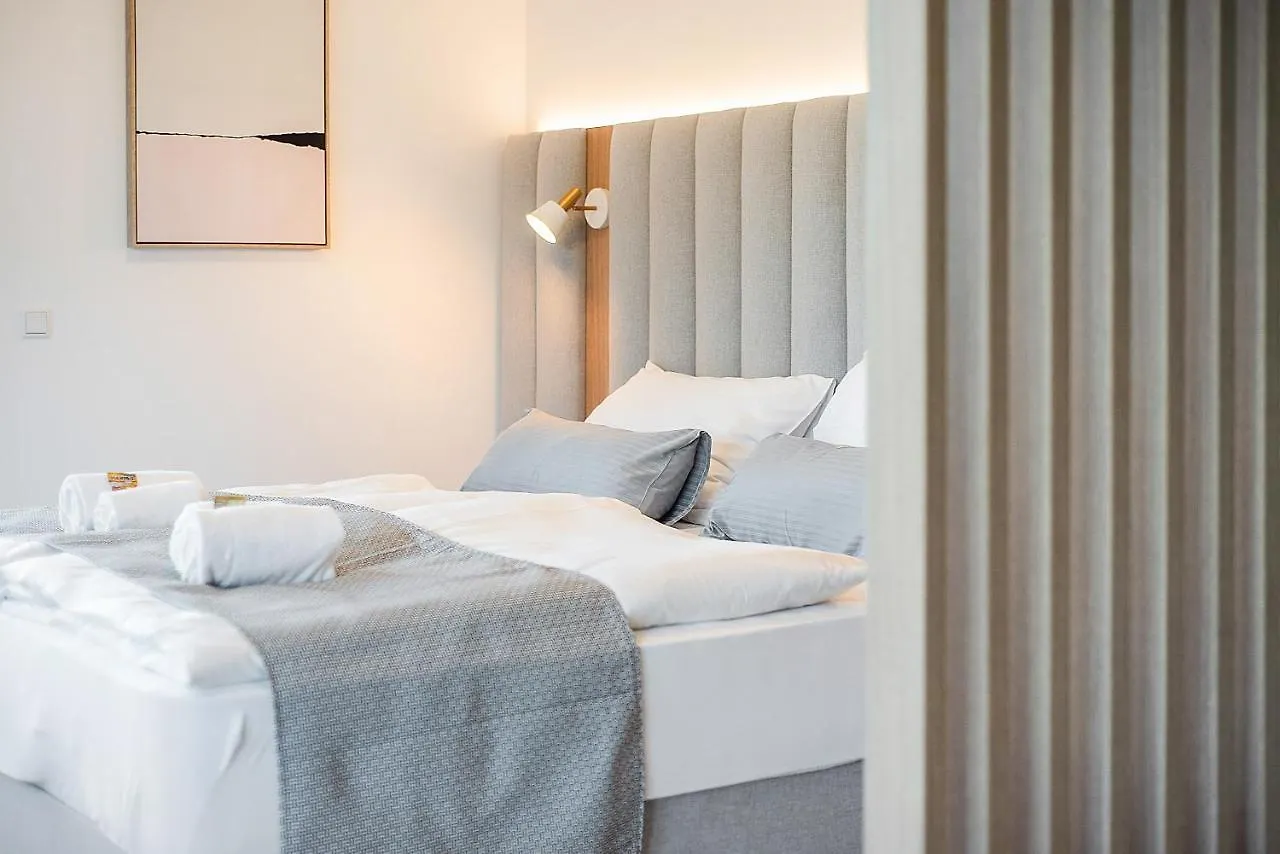 Bright: Rosenheim Aicherpark Aparthotel