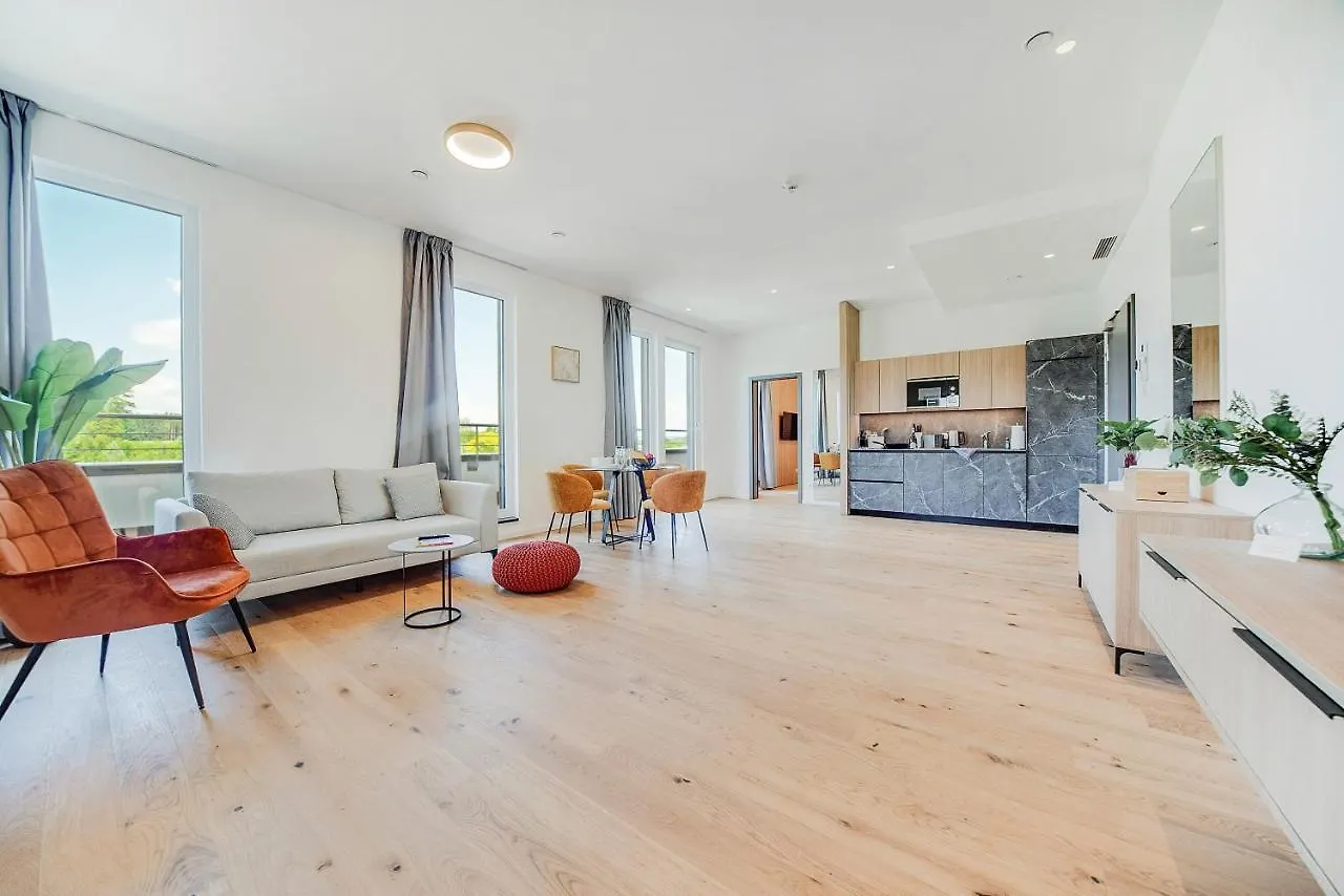 BRIGHT: Rosenheim Aicherpark Aparthotel